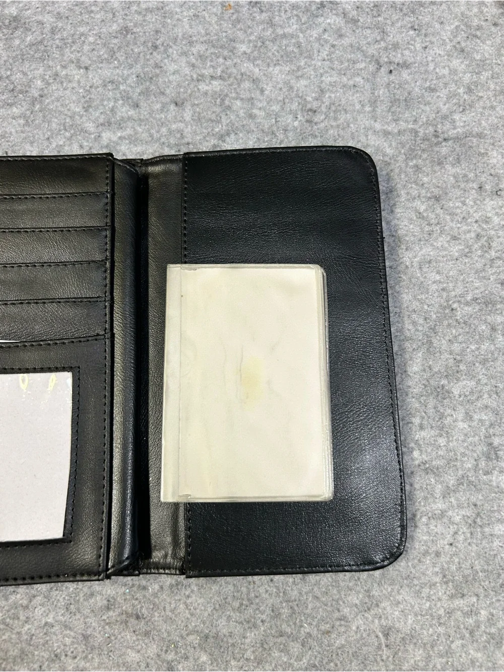 NWOT VTG Tapestry Wallet trifold